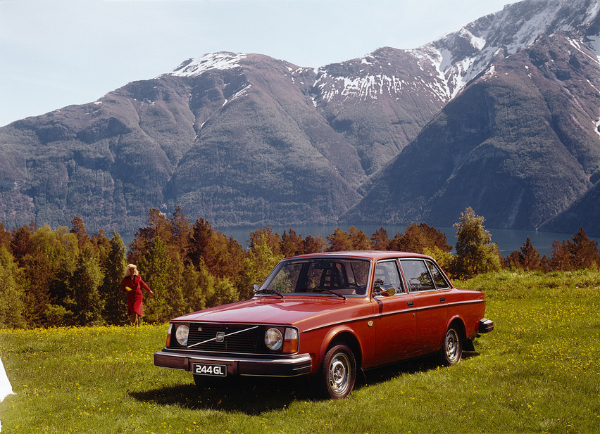 Volvo 244 GL - huge collection of cars, auto news and reviews, car vitals,