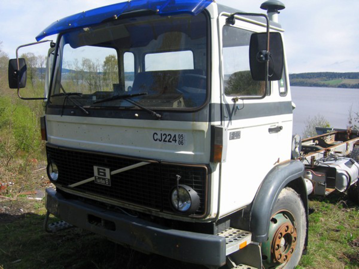 Volvo F613 - huge collection of cars, auto news and reviews, car vitals,