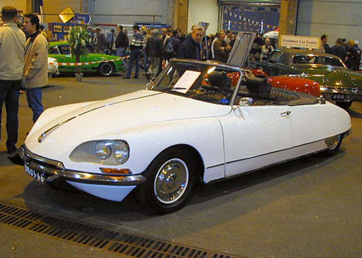 Citroen DS 21 Pallas - cars catalog, specs, features, photos, videos,