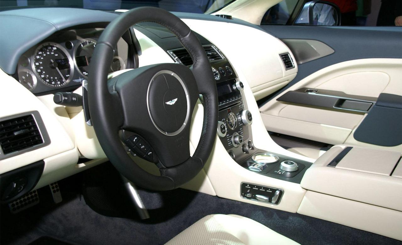 Aston Martin rapide 2011