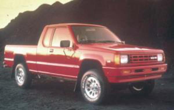 Dodge is the producer of the 1991 Dodge Ram 50 Sport Cab.