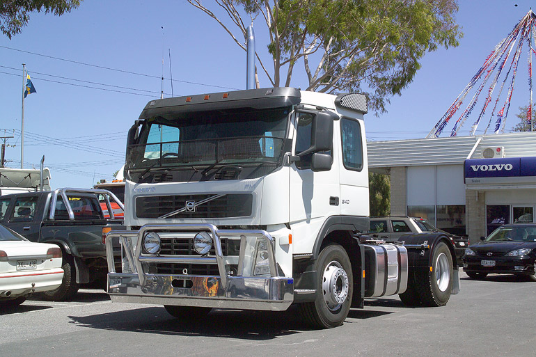 South Central Trucks Volvo - Volvo FM9 Features