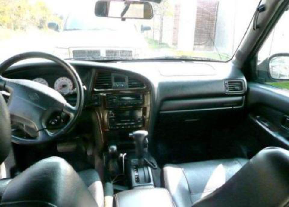 Nissan Pathfinder 3.3 SE Wide Luxury Aut Cuero - VehÃ­culos