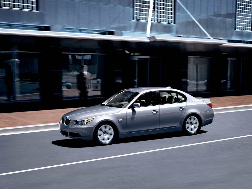 2007 BMW 525xi Images, Information and History | Conceptcarz.com