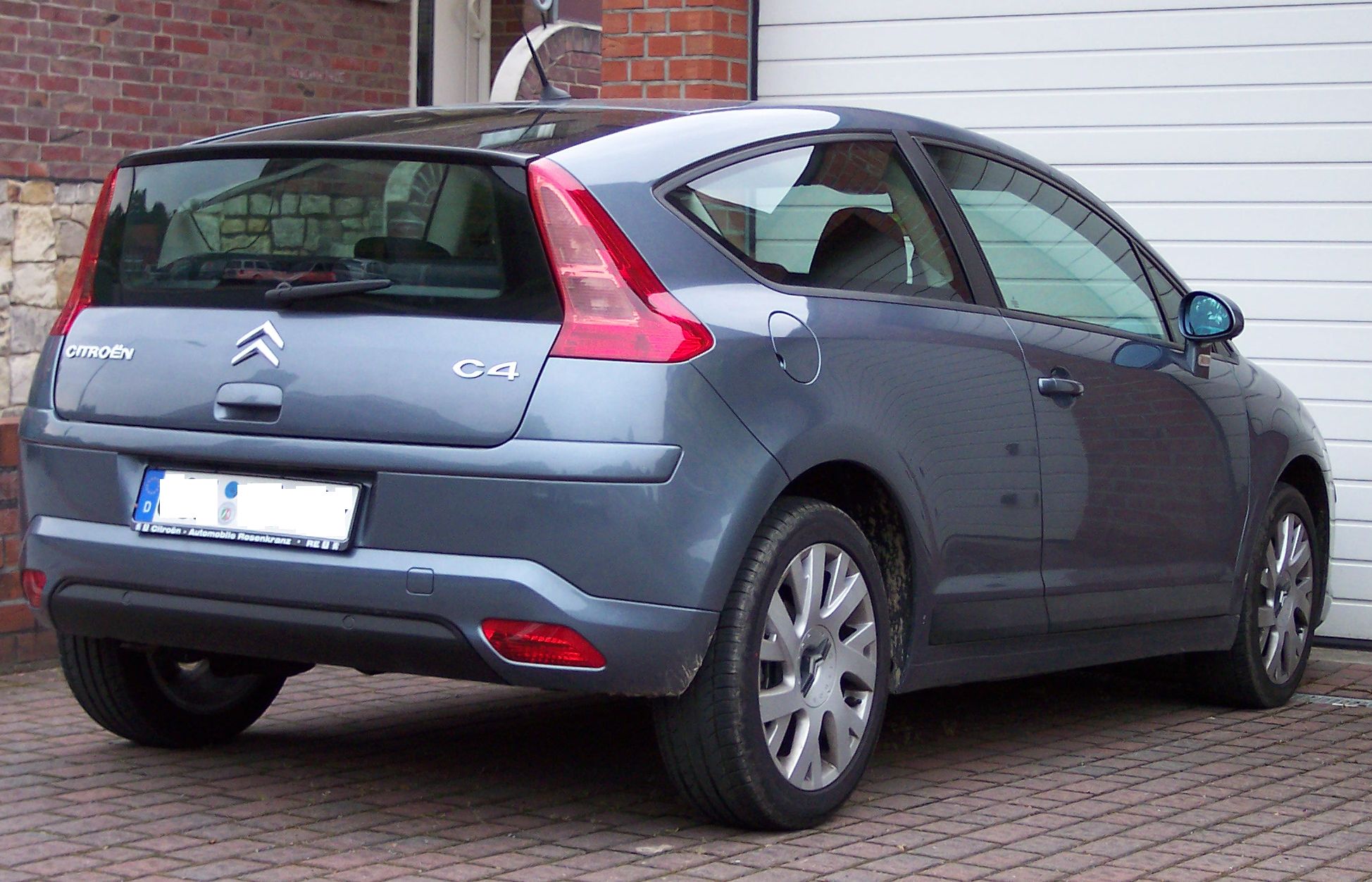 File:Citroën Grand C4 Picasso Exclusive front.jpg - Wikimedia Commons