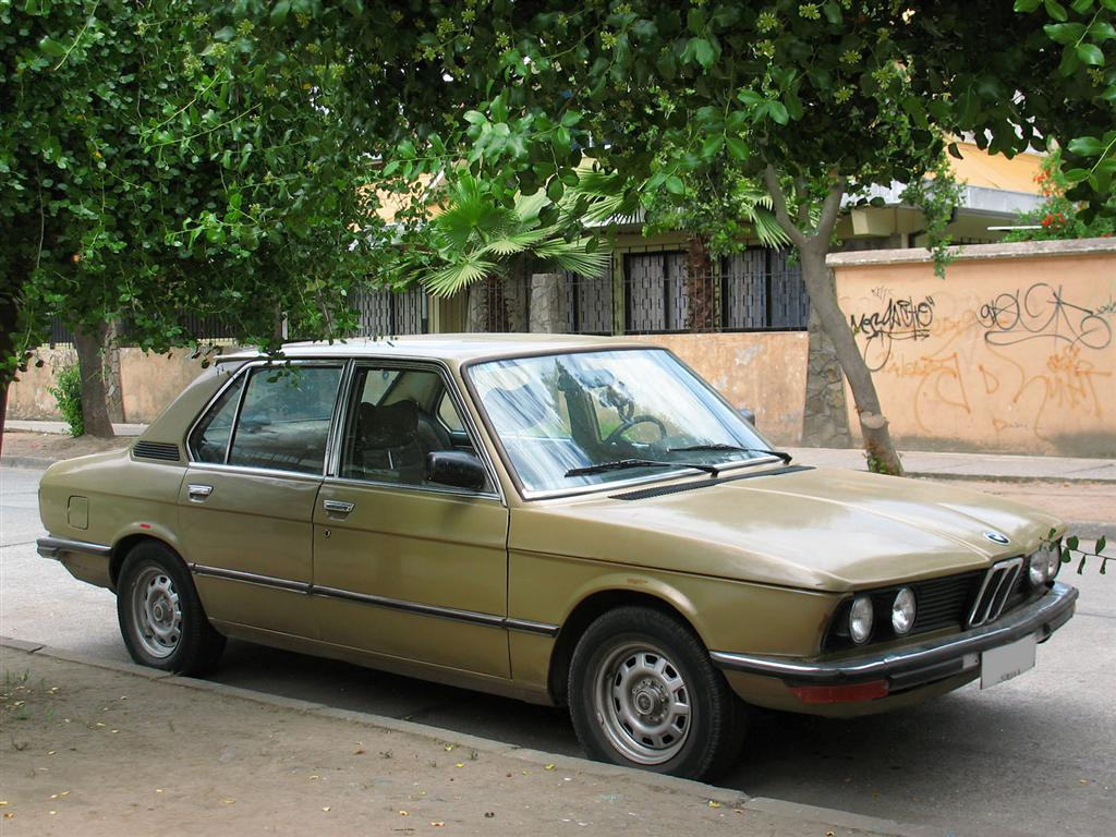 File:BMW 518 1981.jpg