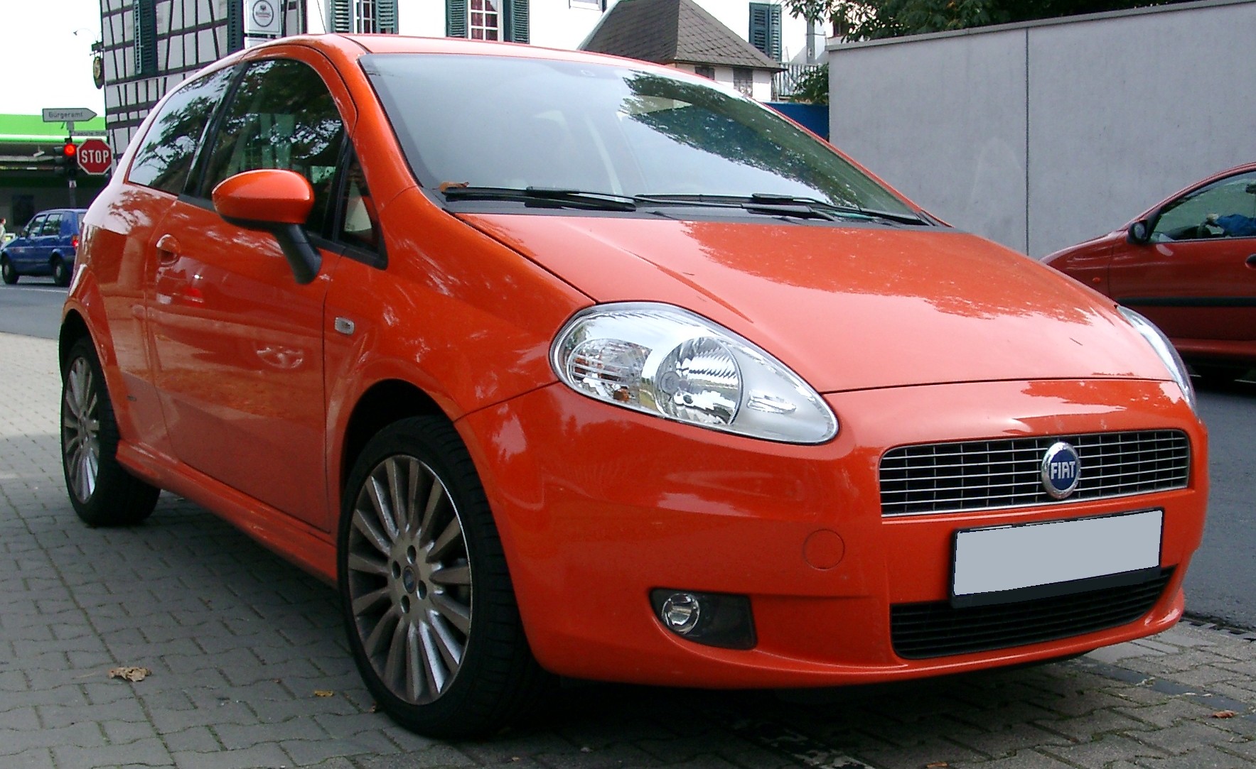 File:Fiat Punto front 20070920.jpg
