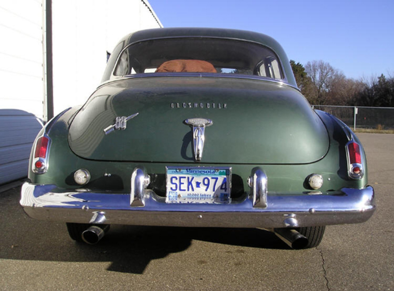 Classic Car Photo Gallery: 1949 Oldsmobile Futuramic 88: Rear View