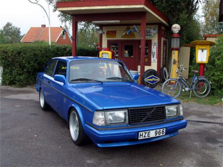 Volvo 240 coupe