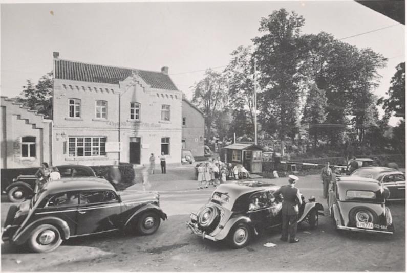 IMCDb.org: 1938 Opel Kadett De Luxe Sedan [K38] in "Alleyn Mysteries,