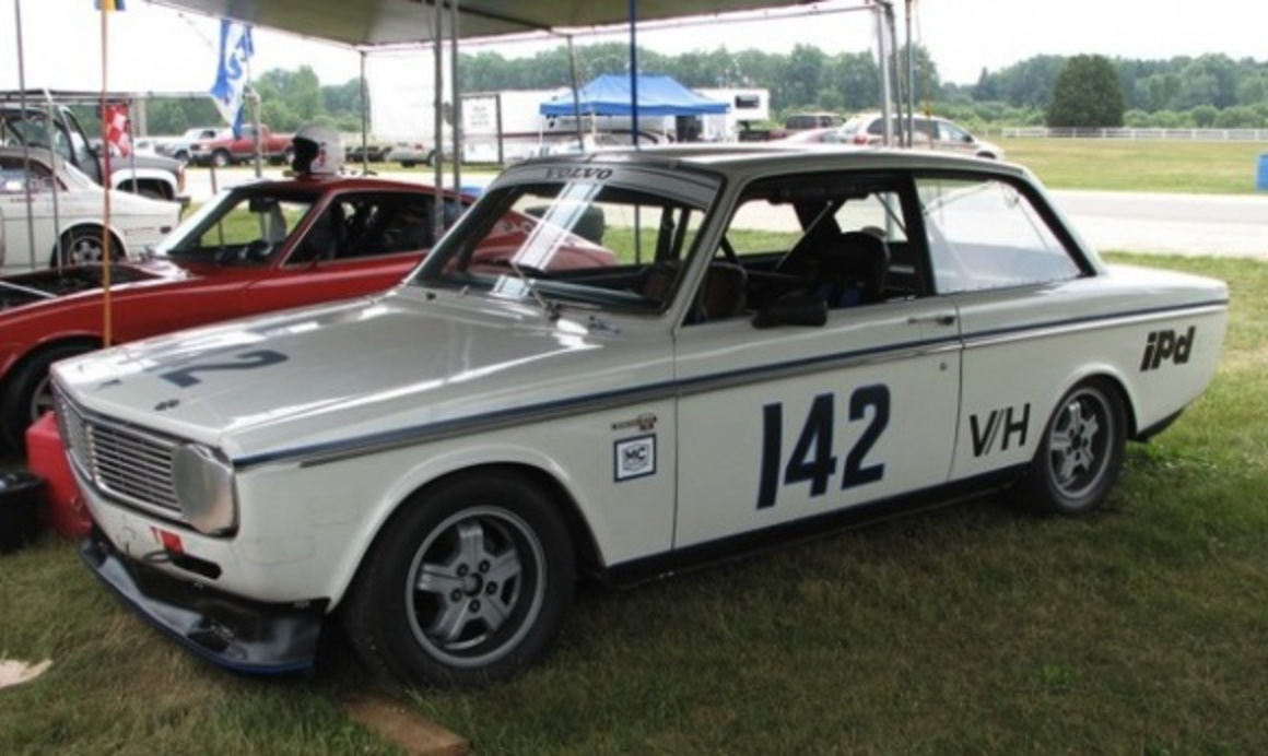 1967 Volvo 142S Vintage Race Car For Sale Front