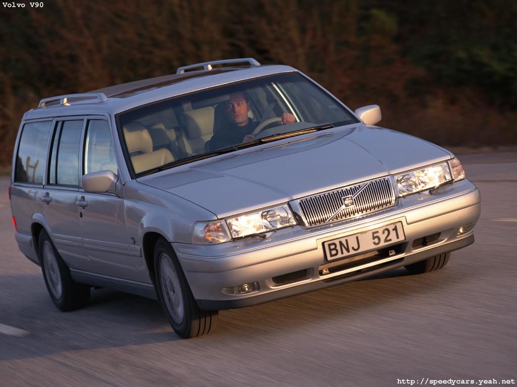 You can vote for this Volvo V90 photo