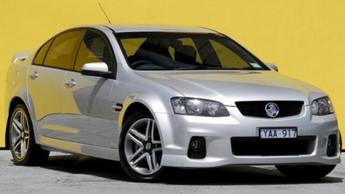 Holden Commodore SV6 SIDI full road test car review - BBC Top Gear - BBC Top