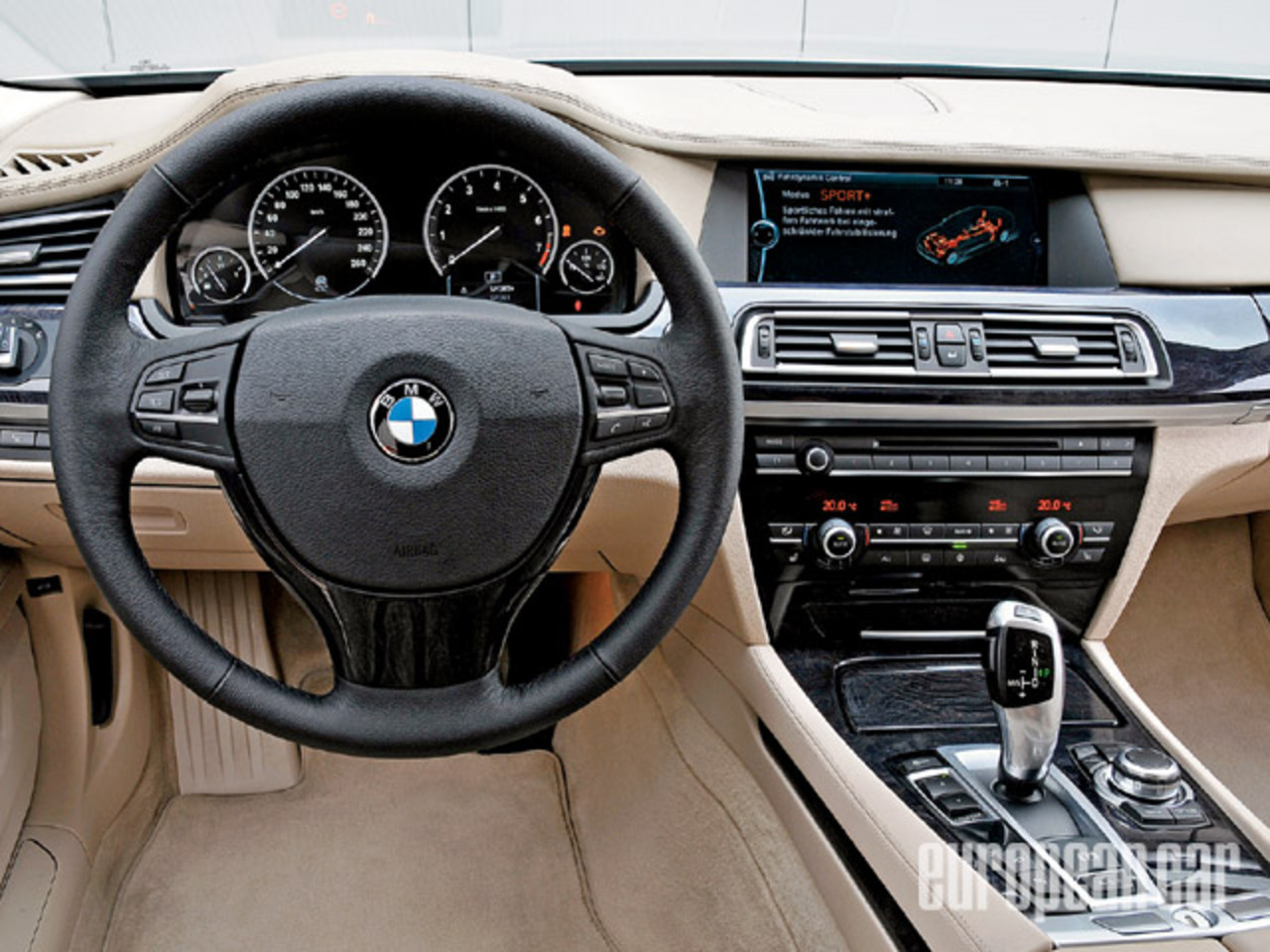 Read what our editors have to say as they review the new 2009 BMW 750Li