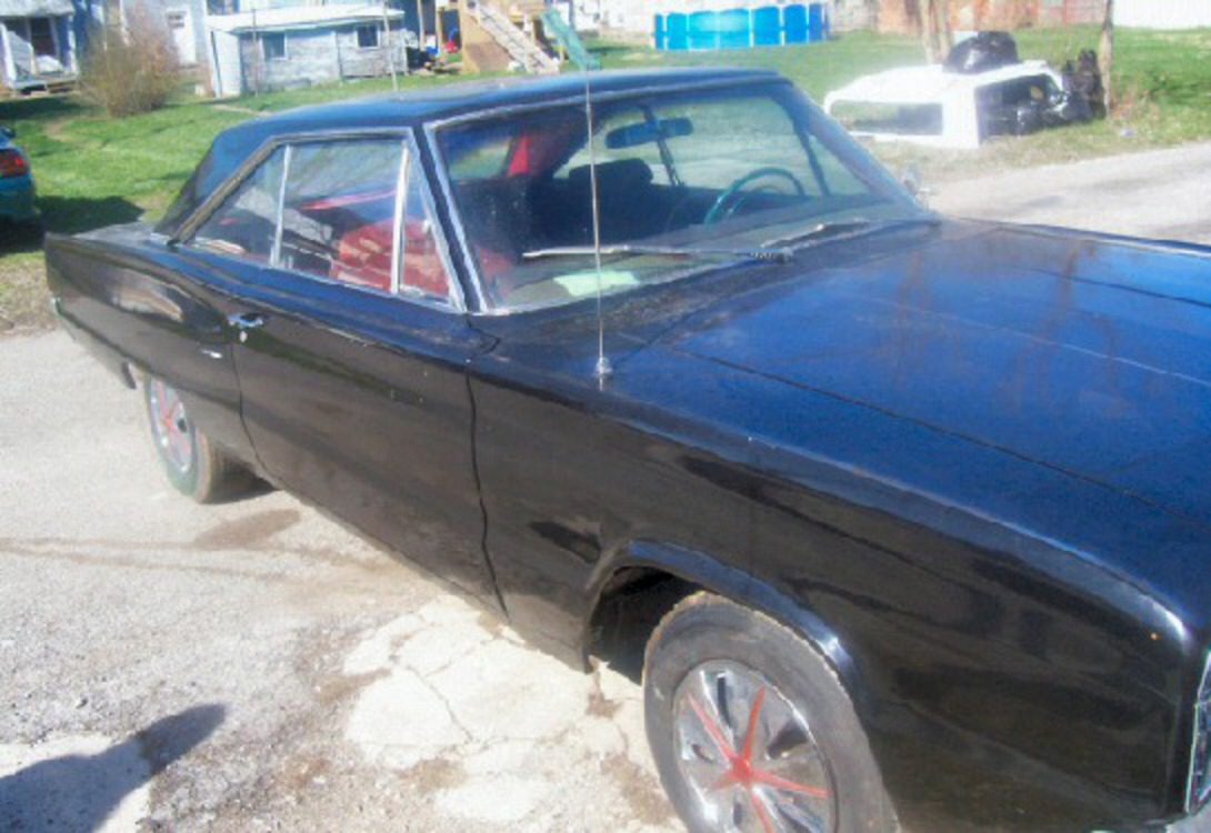 1966 Dodge Coronet - 2DR HT Black, has nice red inteior,