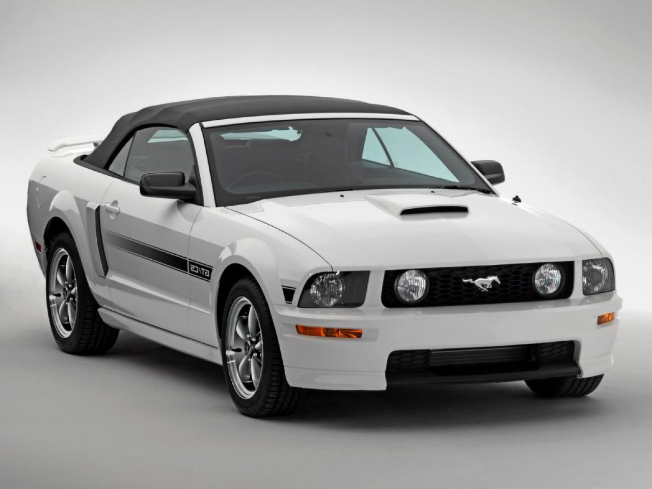 TopWorldAuto >> Photos of Ford Mustang GT California Special - photo ...