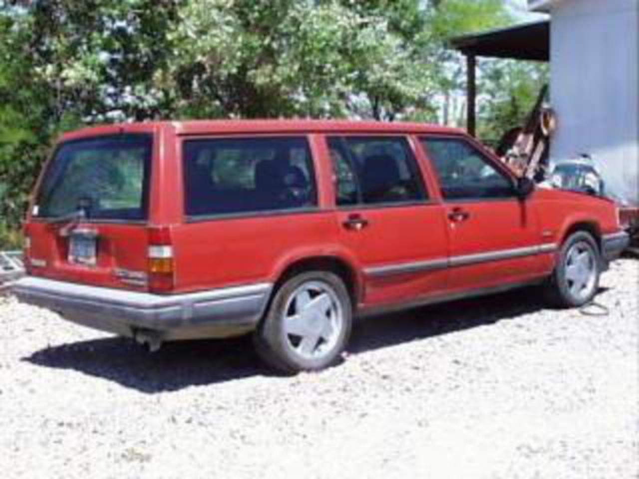 Pictures of 1990 Volvo 740 Series Turbo Wagon