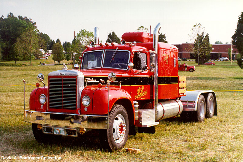 TopWorldAuto >> Photos of Mack B75 - photo galleries