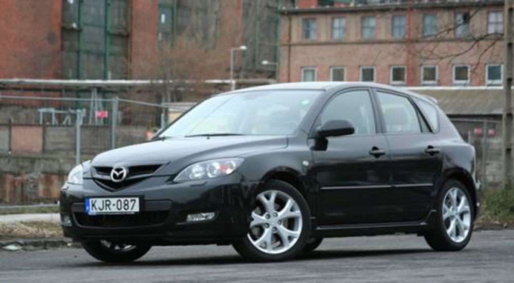 Teszt: Mazda 3 GTA Sport 2,0. SÃ¶tÃ©t erÅ‘. Kulcsszavak: GTA, Mazda 3, Mazda, 3