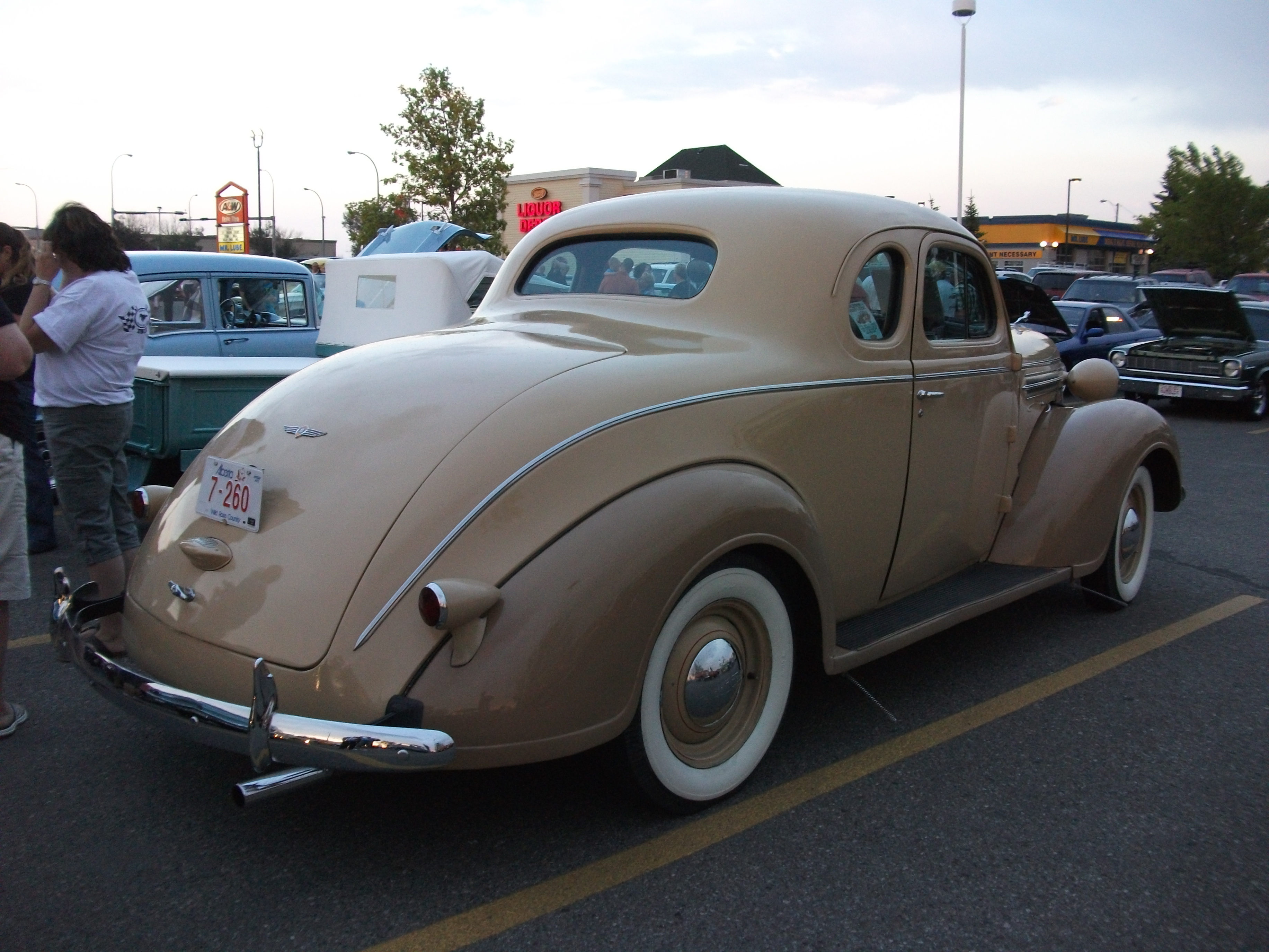 File:1937 Dodge Coupe.jpg