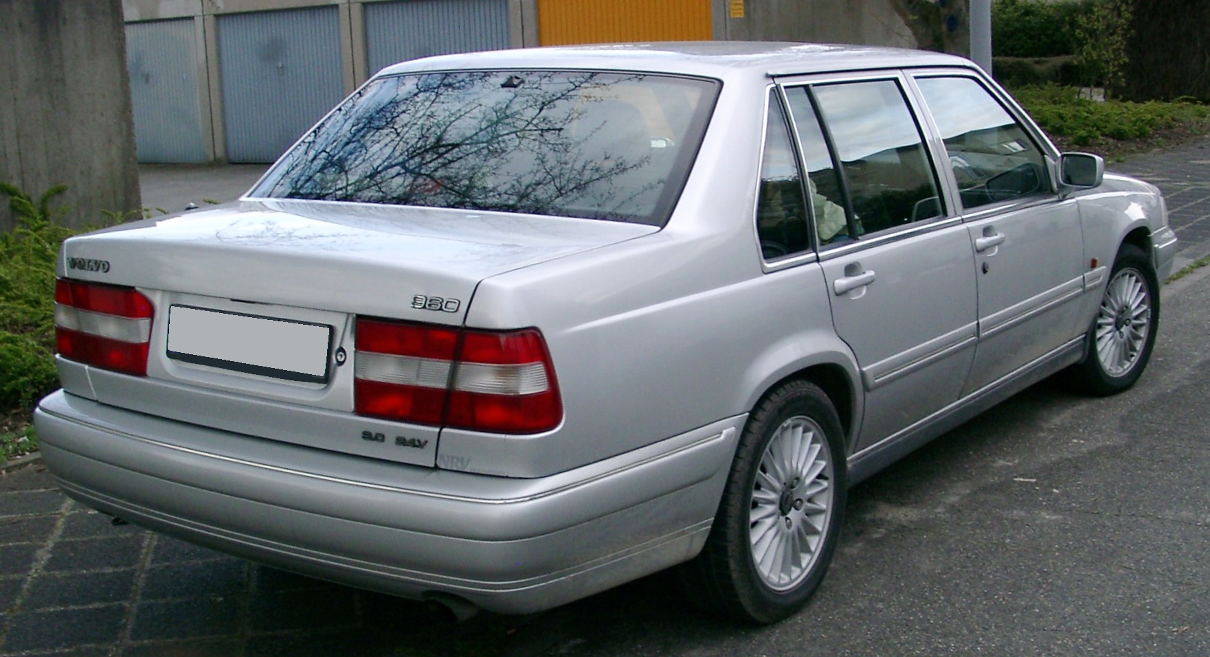 Volvo 960 (874 comments) Views 9676 Rating 21