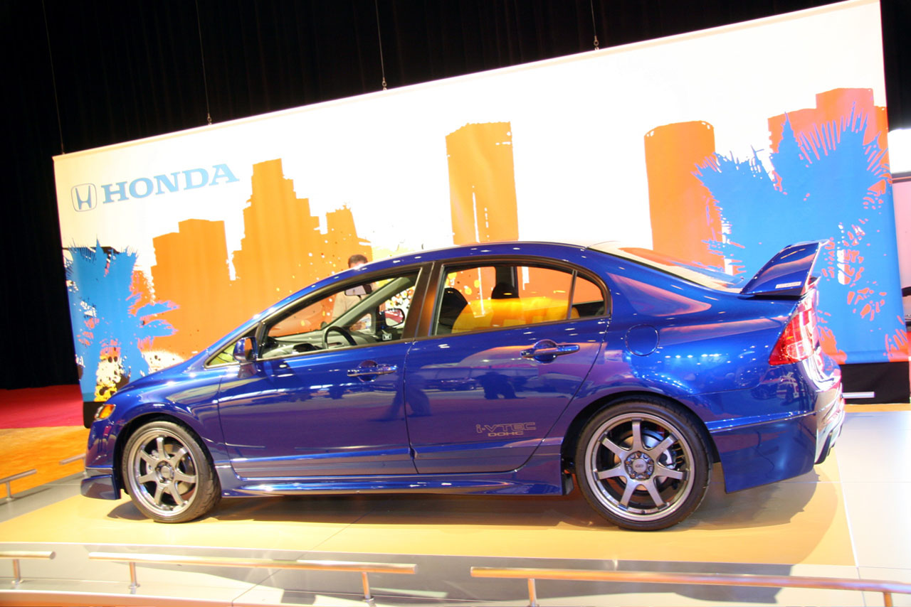 PRESS RELEASE 2007 Honda Civic MUGEN Si Sedan Revealed at SEMA