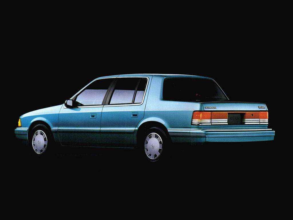 Plymouth Acclaim 1993-1995