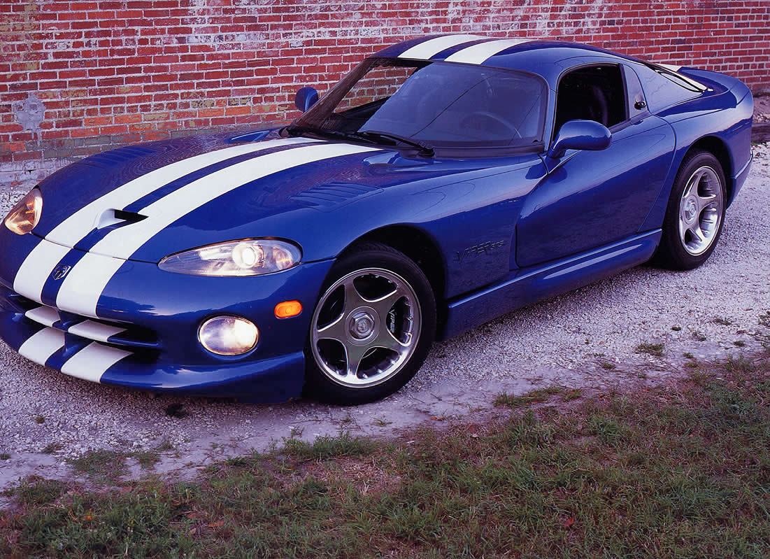 the Viper was in bussines, boasting a top speed of 164 mph,