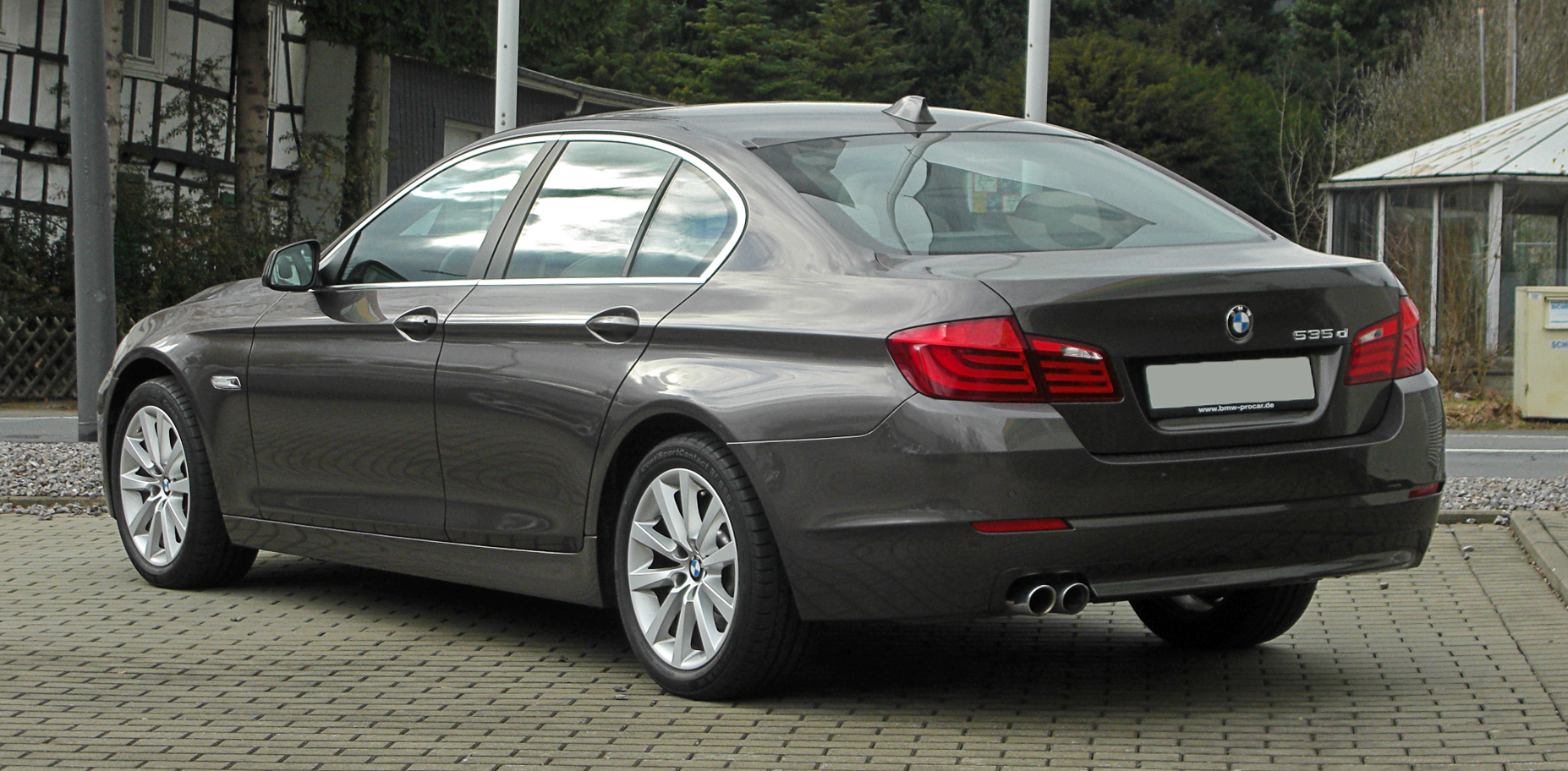 File:BMW 535d (F10) â€“ Heckansicht, 13. MÃ¤rz 2011, Wuppertal