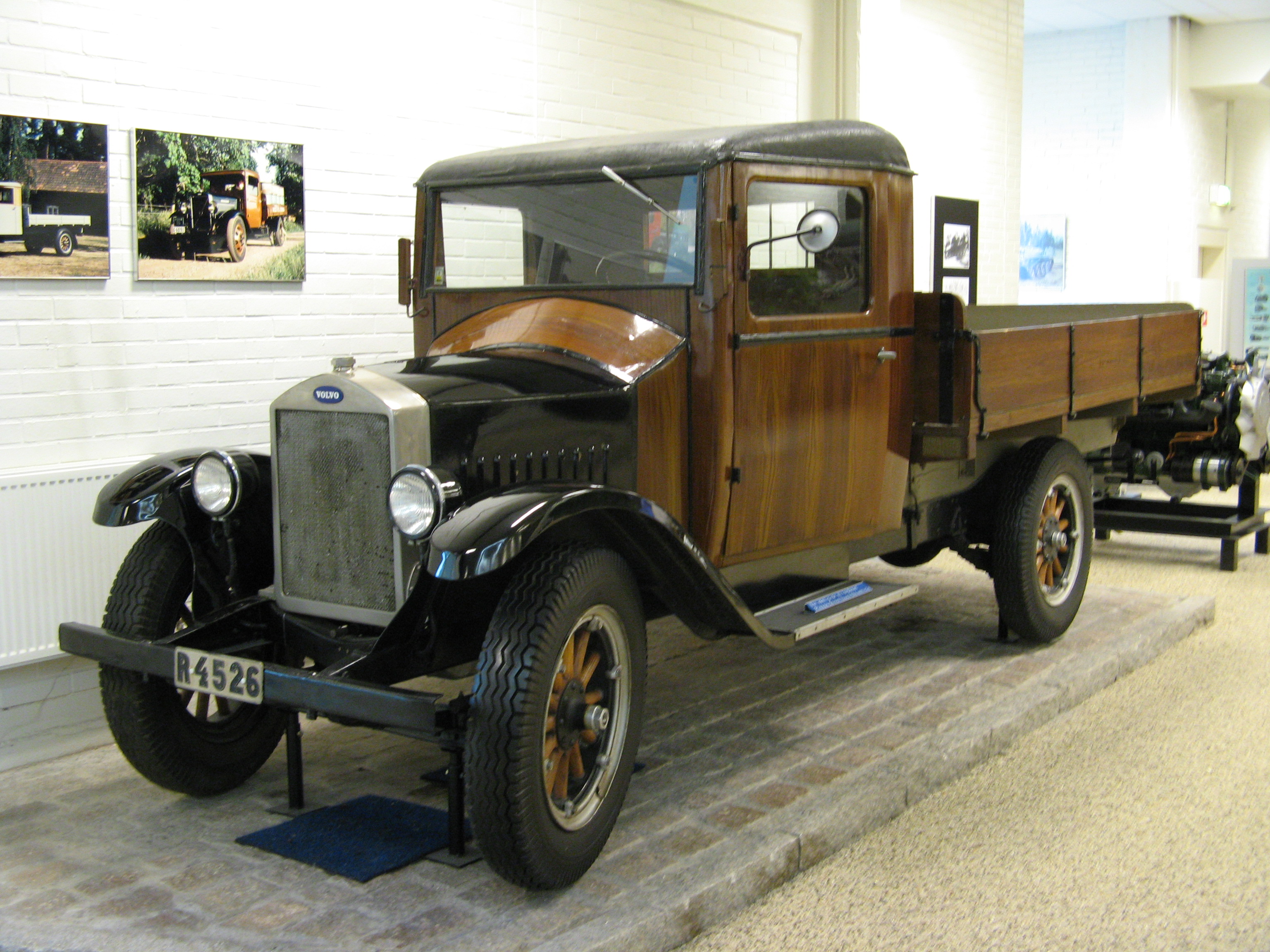 File:Volvo LV40 (1928).JPG