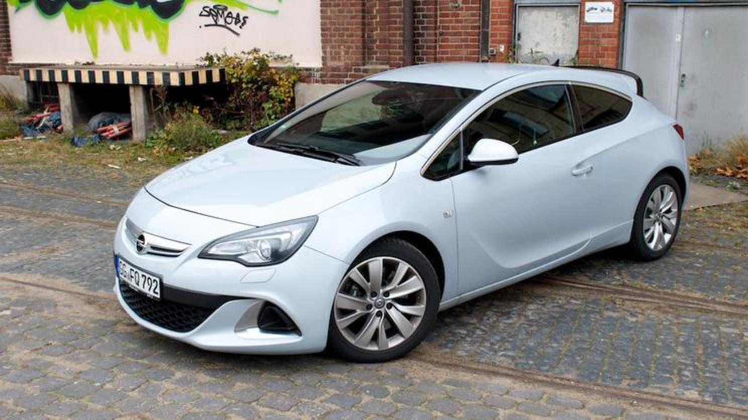Astra OPC: Der Opel-Rennwagen im Detail