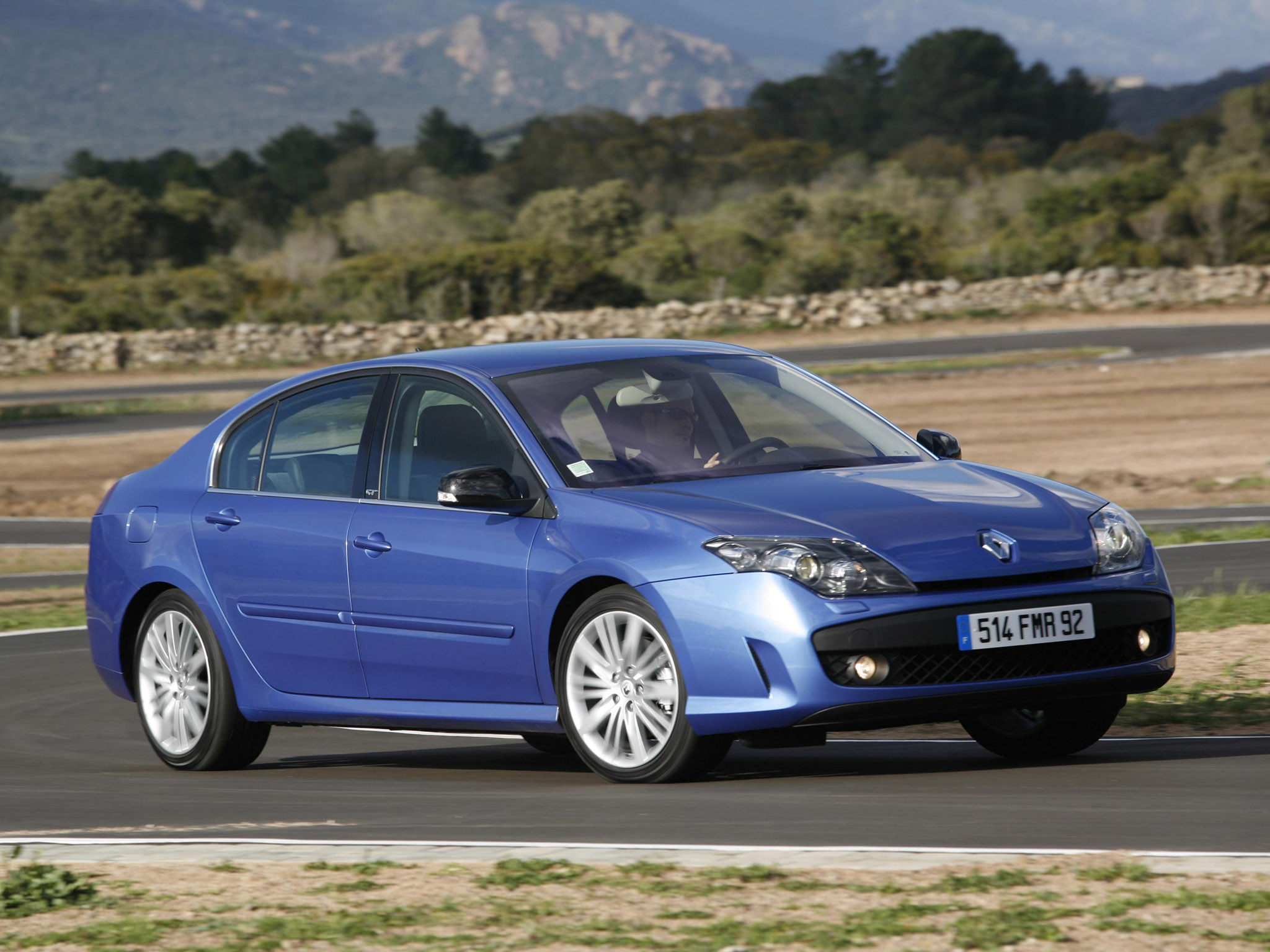 Рено лагуна фото. Рено Лагуна ГТ. Рено Лагуна 3 gt. Renault Laguna gt. Renault Laguna 2008.