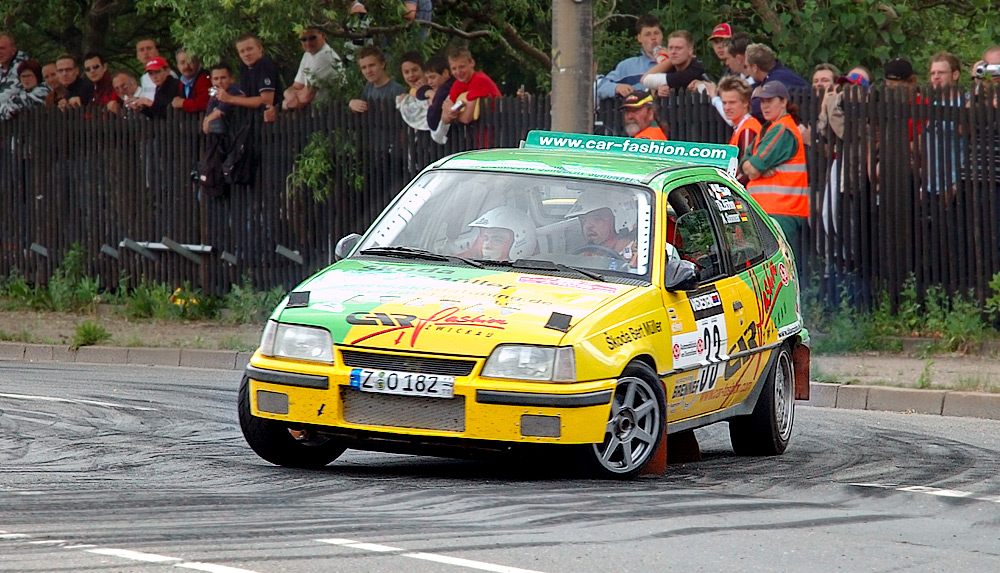 File:Saxony rally racing Opel Kadett GSI 16V 33 (aka).jpg