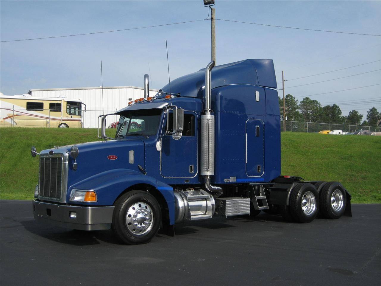 TopWorldAuto >> Photos of Peterbilt 385 - photo galleries