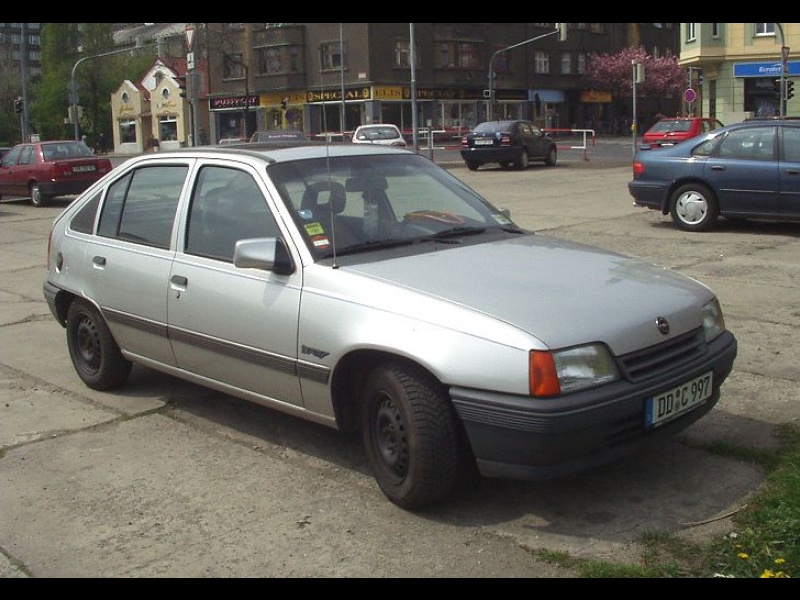 OPEL Astra Classic 17 CDTi. Opel Kadett 16i. View Download Wallpaper