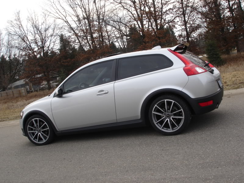 Volvo C30 18 - huge collection of cars, auto news and reviews, car vitals,