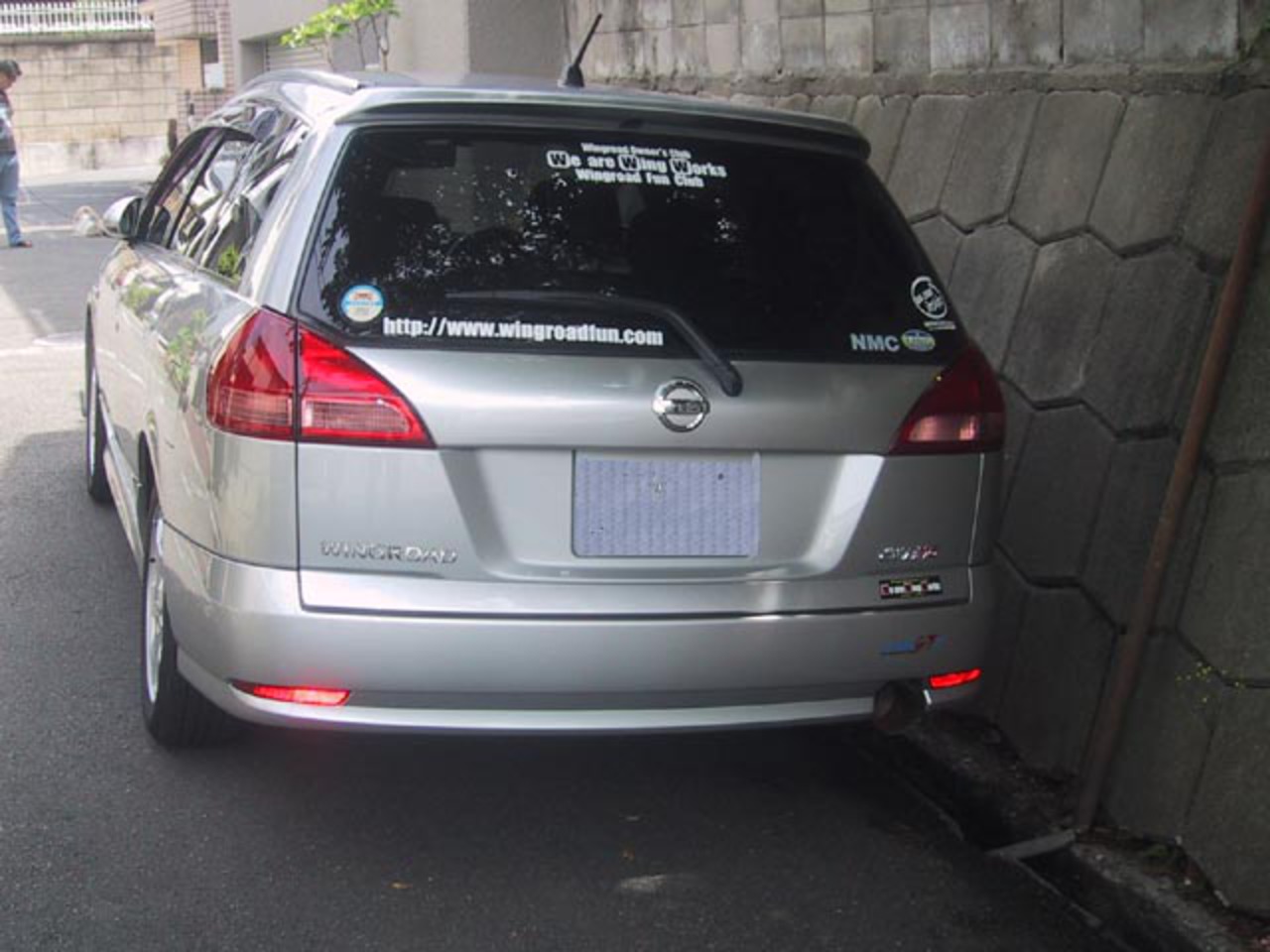 Nissan WingRoad Hyper CVT-M6 - cars catalog, specs, features, photos,