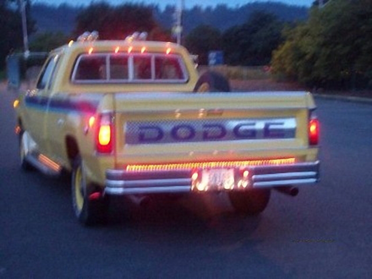 Dodge D-100 Ram