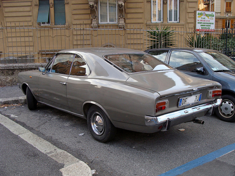 opel rekord 1700 coupe