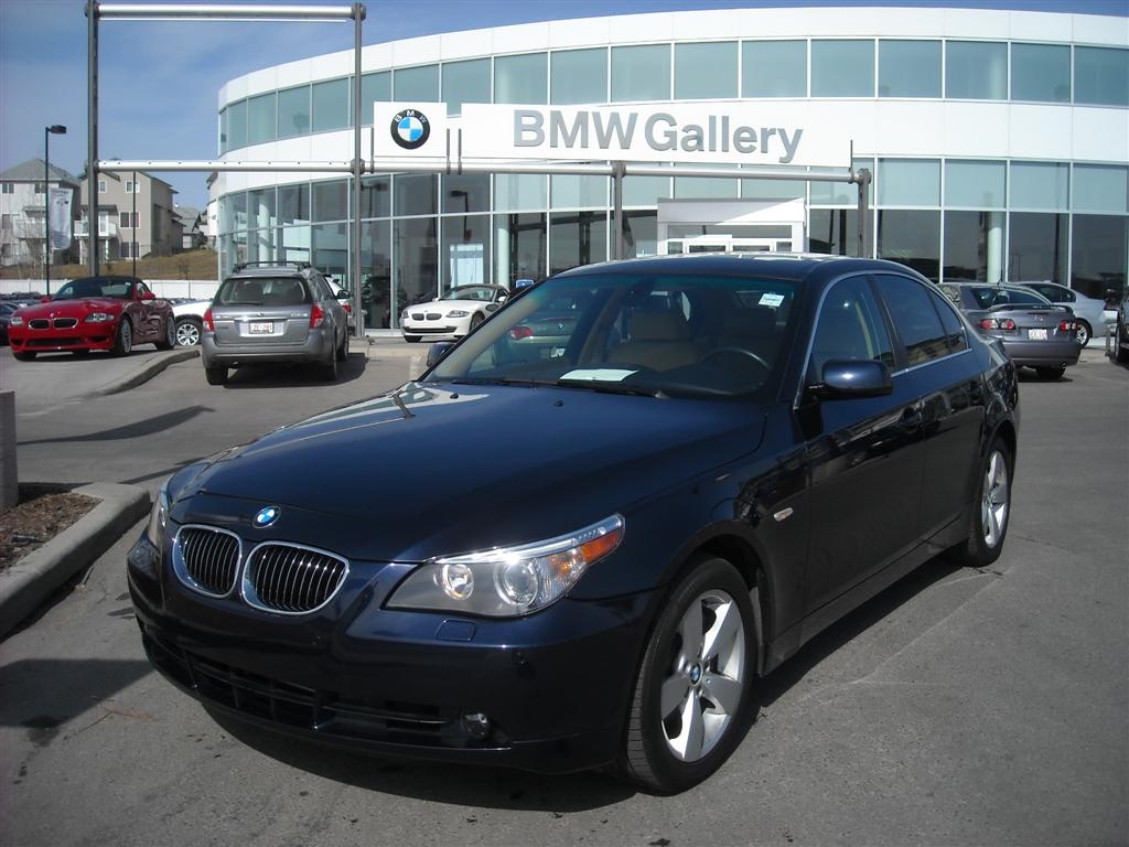 It's a Certified PreOwned 2007 BMW 525xi from BMWAutoGallery.ca