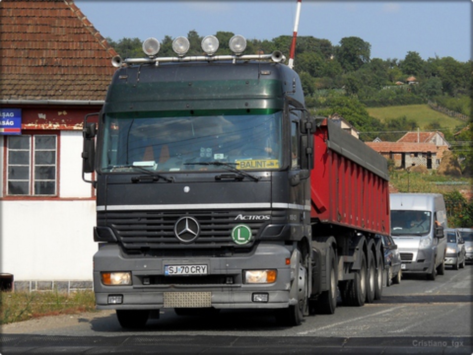 Мерседес актрос мп 1. Мерседес Актрос 1843. Mercedes Actros mp1. Мерседес Бенц Актрос МП 1.