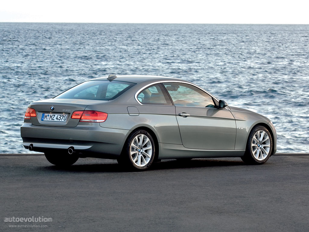 BMW 3 Series Coupe (E92) Photo Gallery #17/17