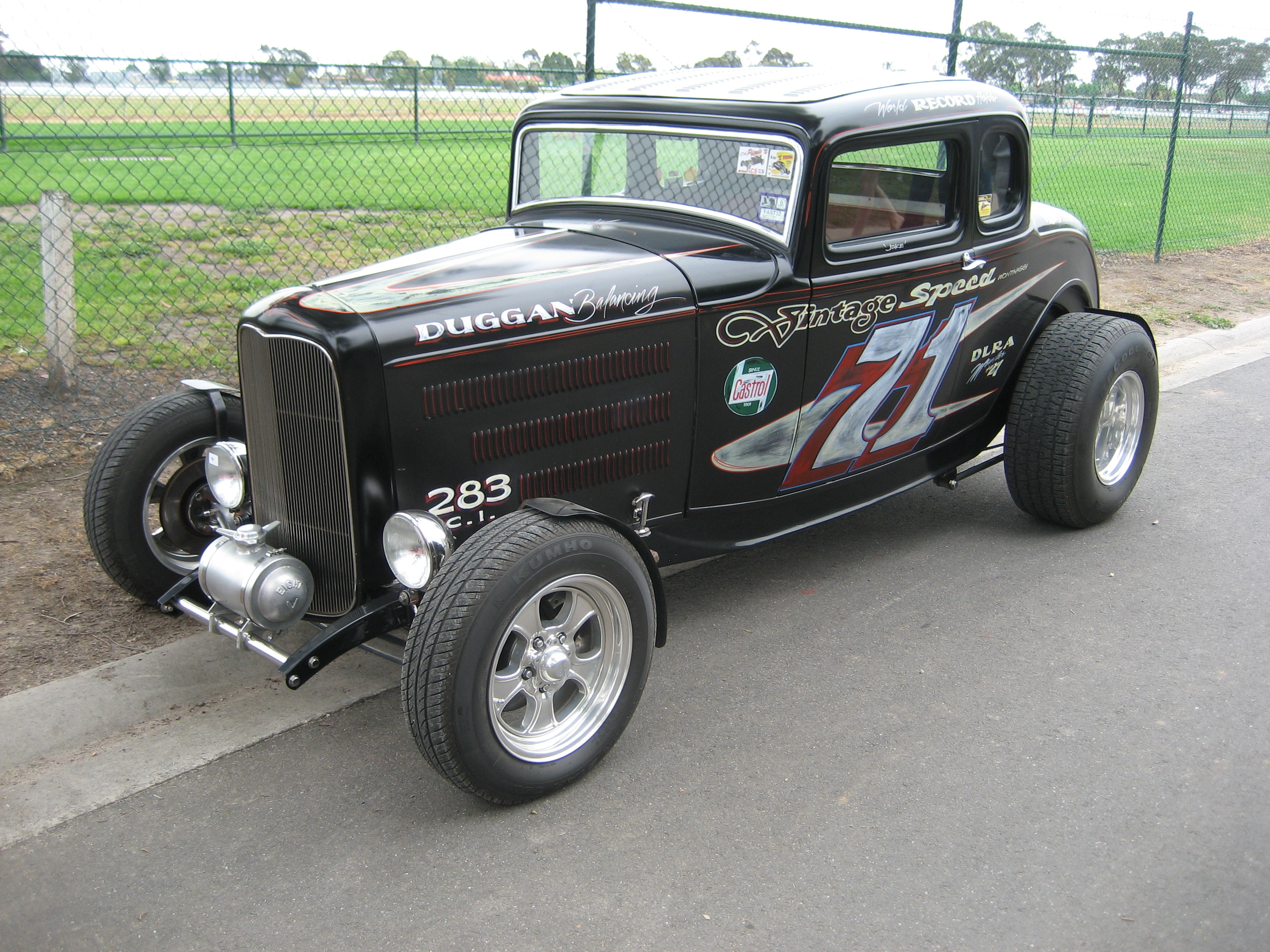 File:1932 Ford 5 Window Coupe Hot Rod (5).jpg