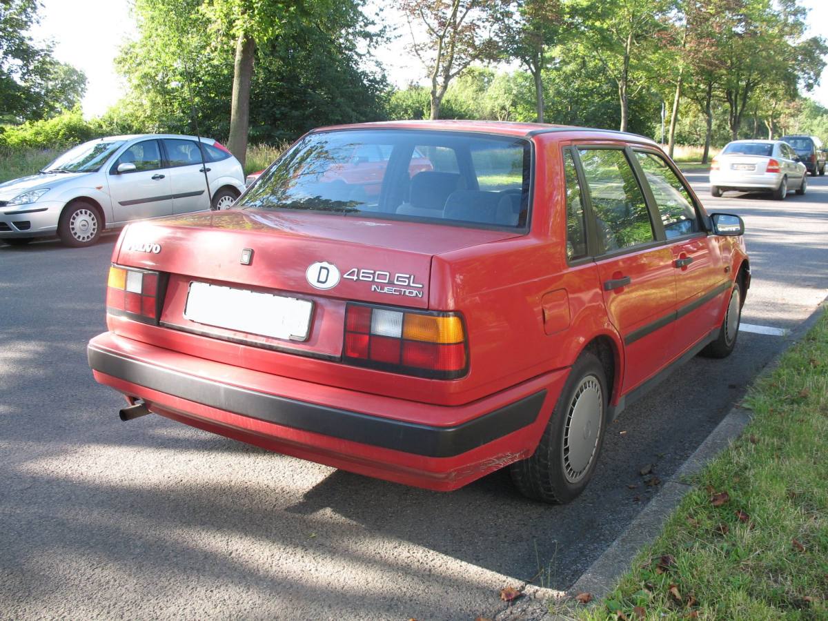 Volvo 460 GL Injection - huge collection of cars, auto news and reviews,