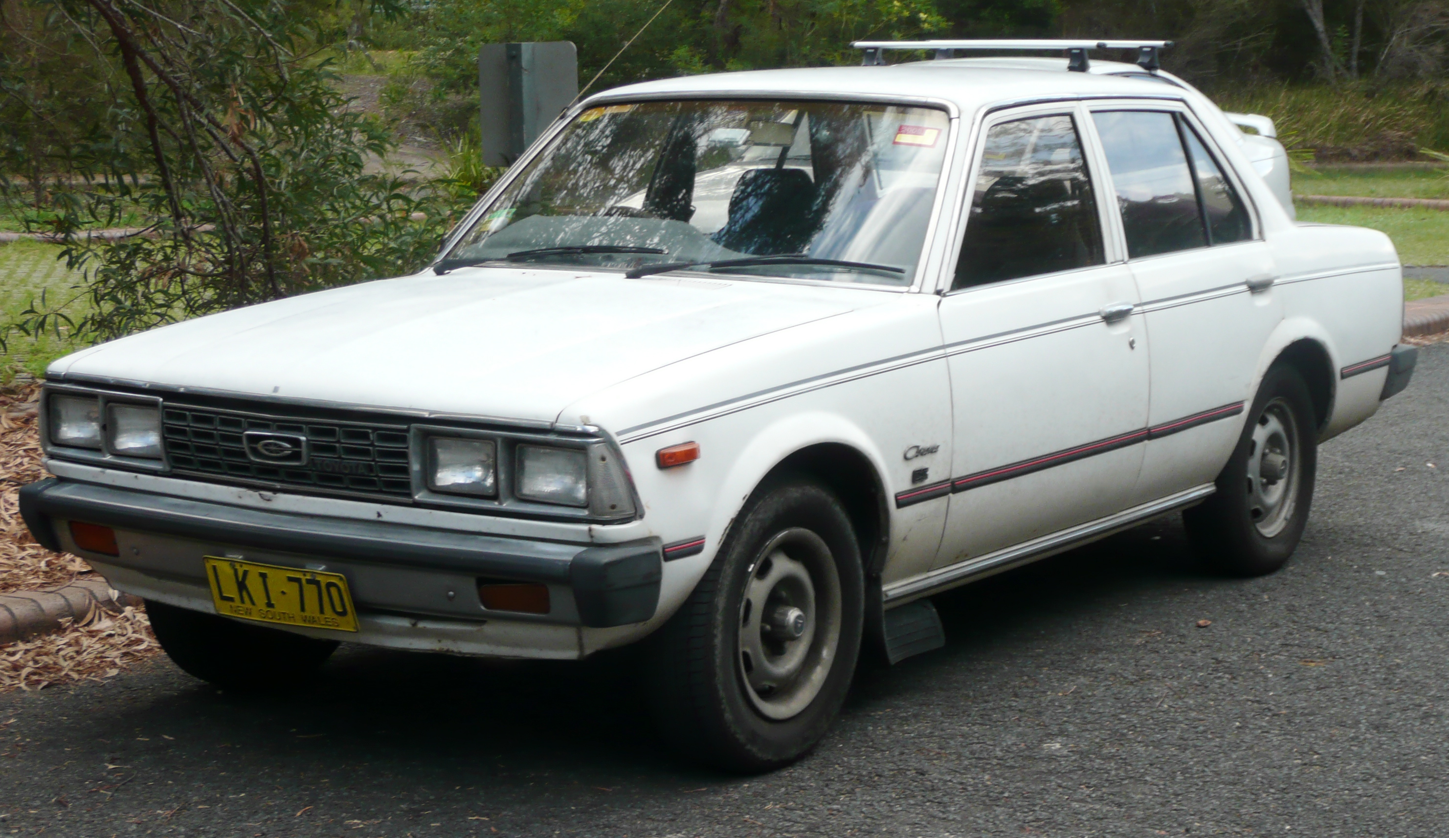 Model Toyota Corona is begining 1957 in Japan. The end of make is 2001.