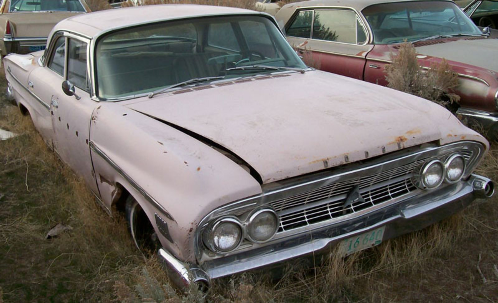 1962 Dodge Custom 880 4 door sedan for sale $3,500. 1962 Custom 880