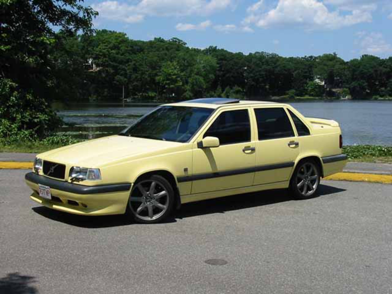 Volvo 850 T - huge collection of cars, auto news and reviews, car vitals,