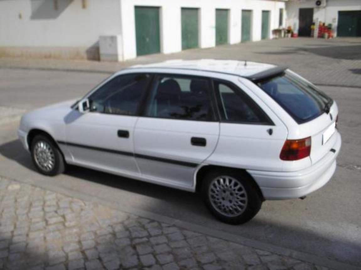 Opel Astra 17 - huge collection of cars, auto news and reviews, car vitals,