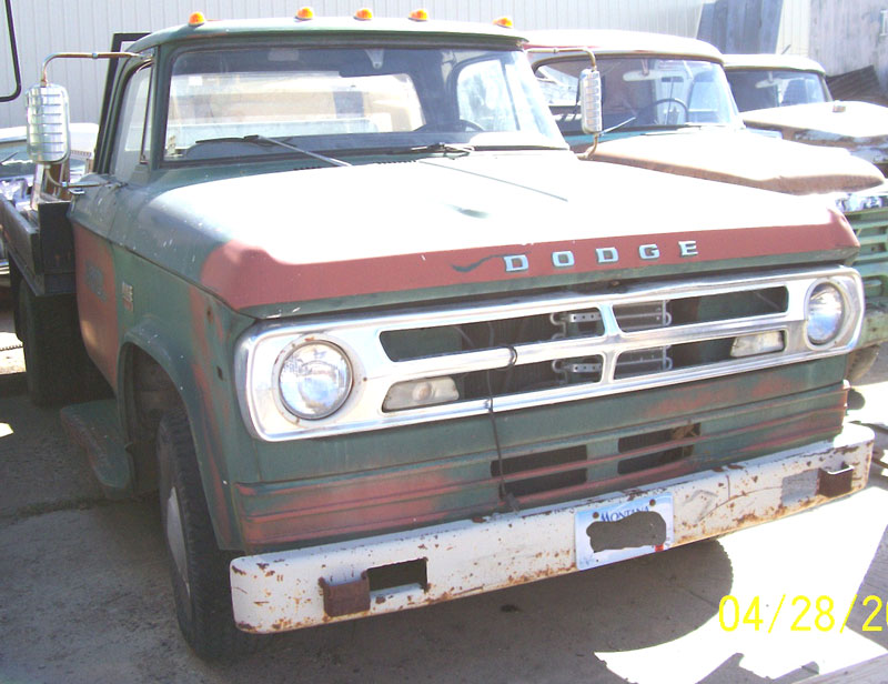 Dodge D300 - huge collection of cars, auto news and reviews, car vitals,