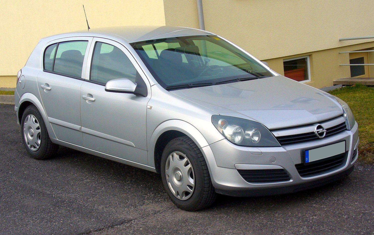 File:Opel Astra H FÃ¼nftÃ¼rer.JPG